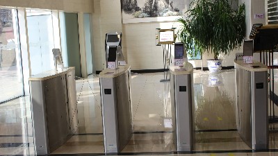 新建工廠人臉訪客機(jī)的優(yōu)勢在哪里？