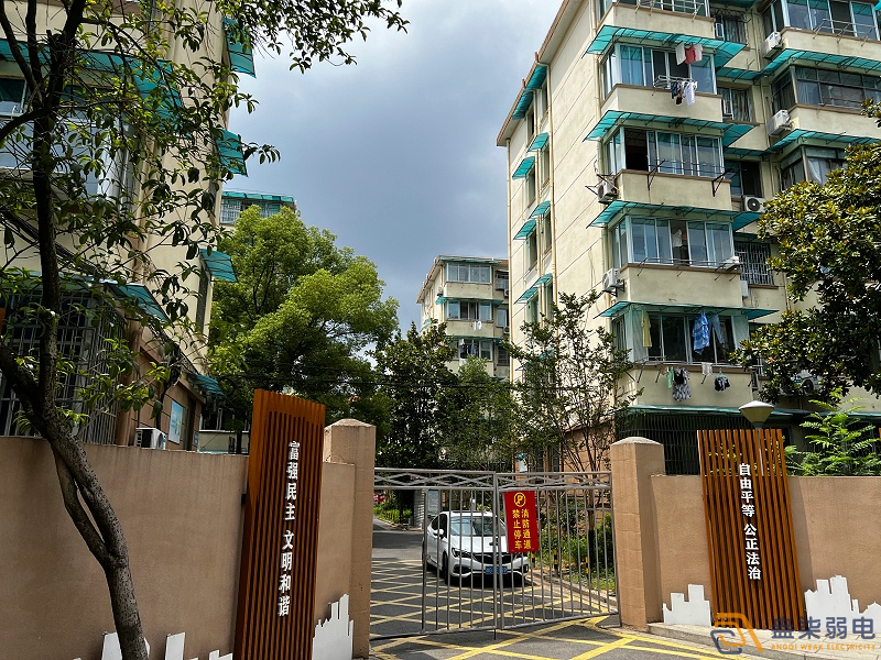 老舊小區(qū)道閘、監(jiān)控設(shè)施改造分享